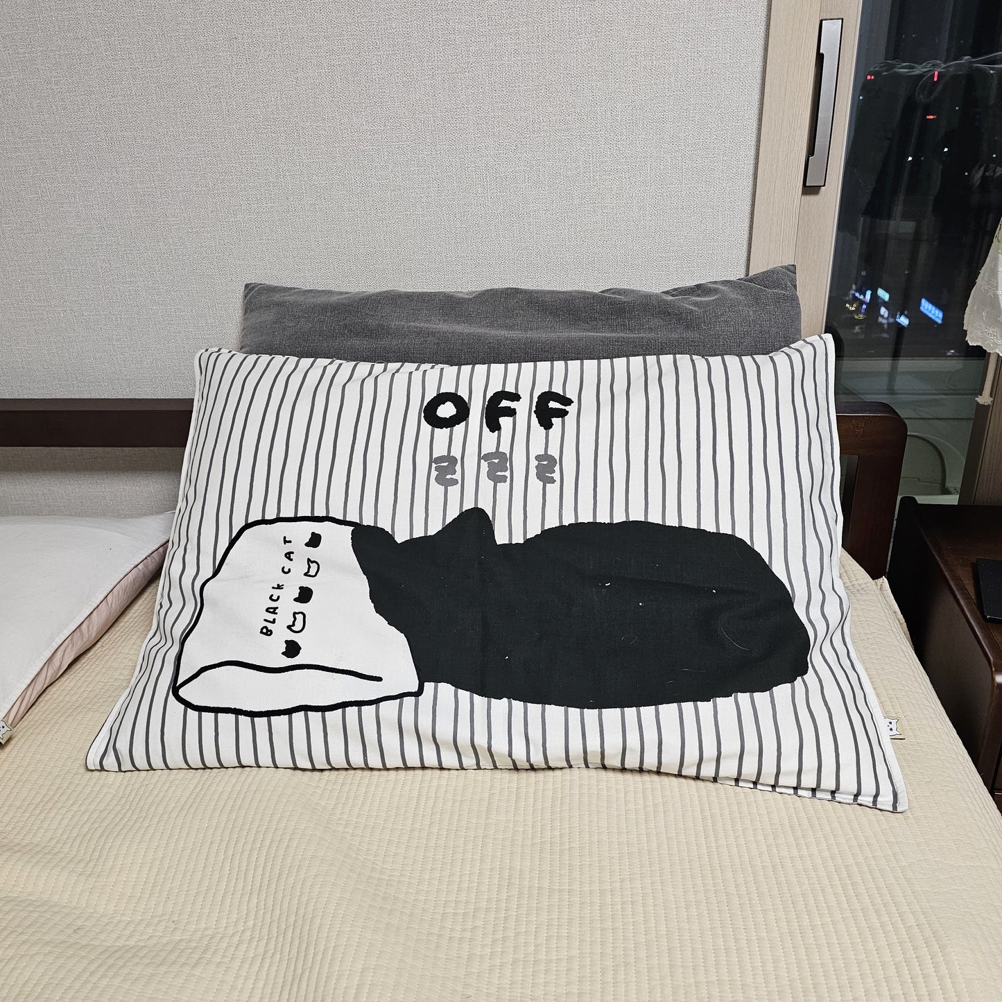 OFF - Pillow cover 5