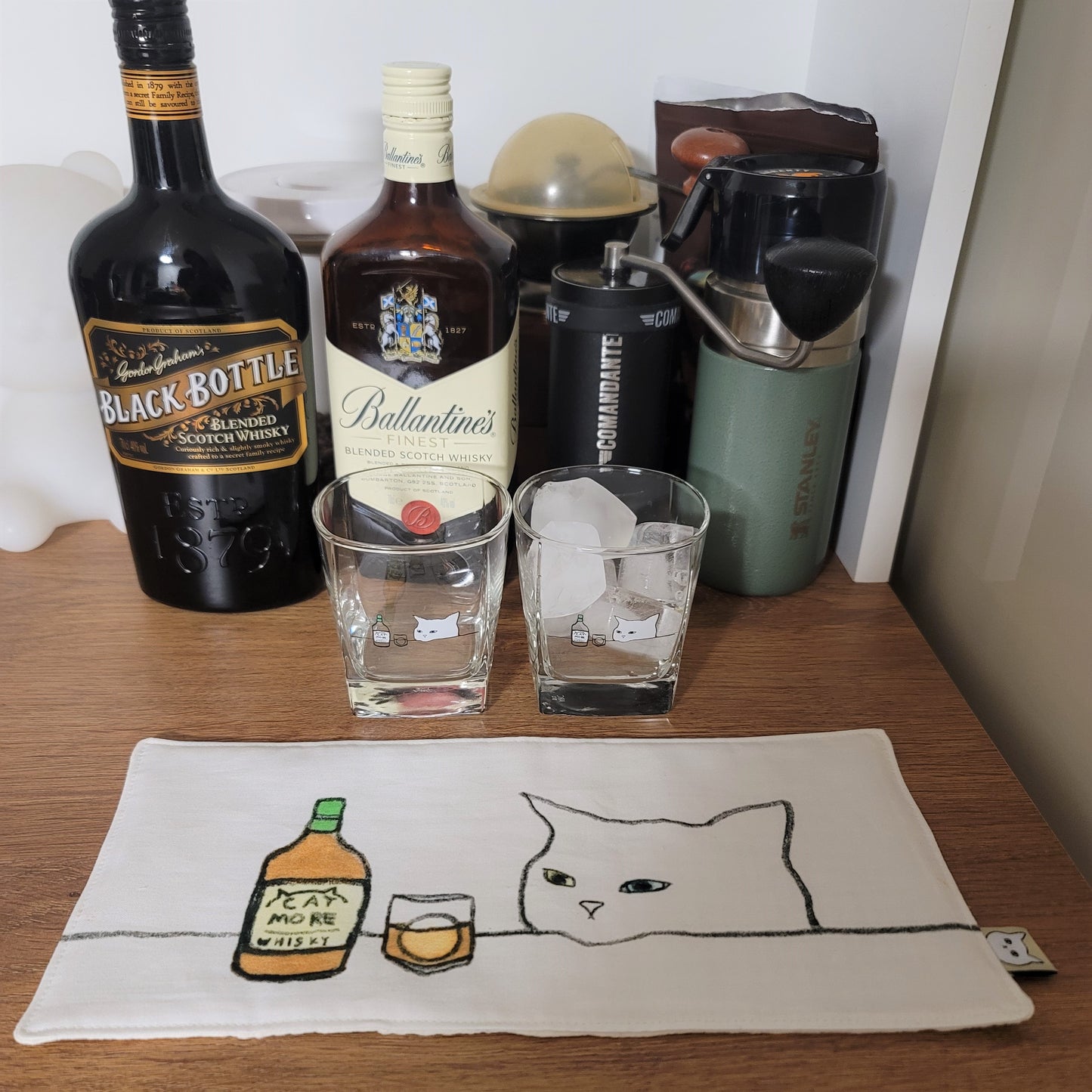 whisky cat, kitchen cross