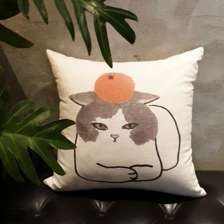 귤냥이 cushion cover