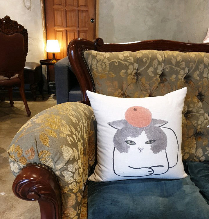 귤냥이 cushion cover