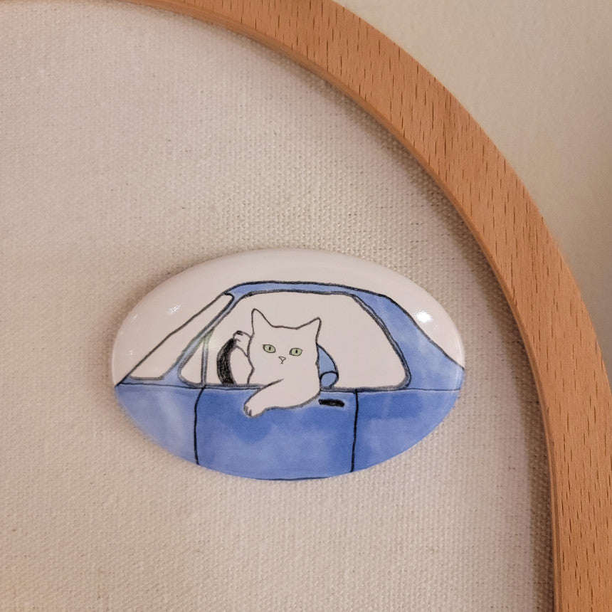 Driver Cat magnet opener
